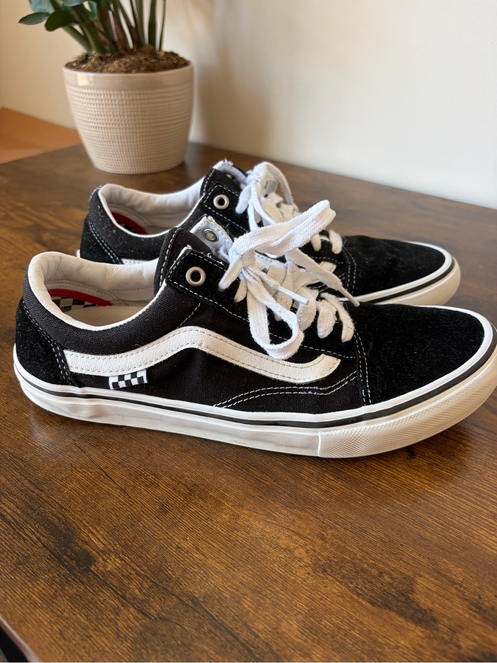 Vans Black and White Old Skool Pro Pop Cush Low Top Sneakers - Men’s Size 10